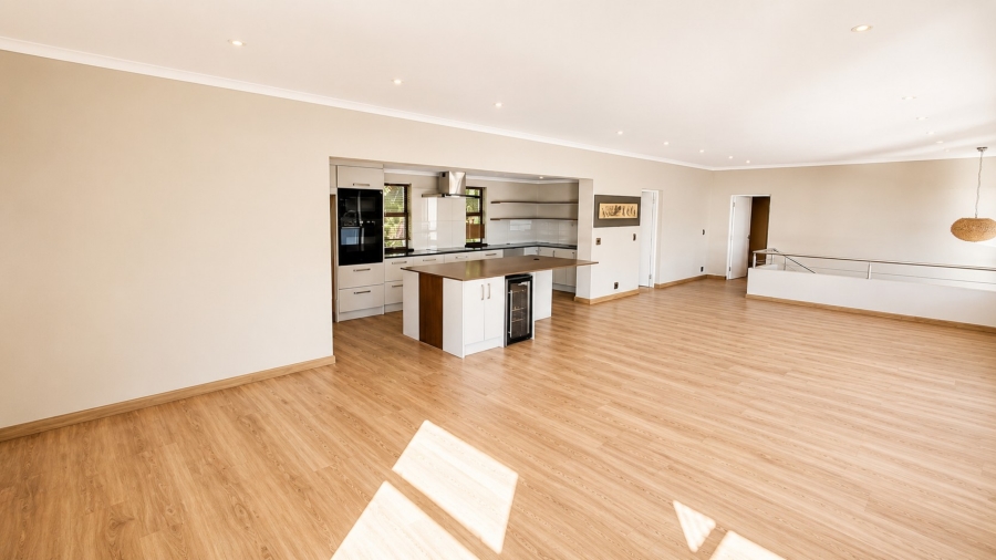 4 Bedroom Property for Sale in Admirals Kloof Western Cape